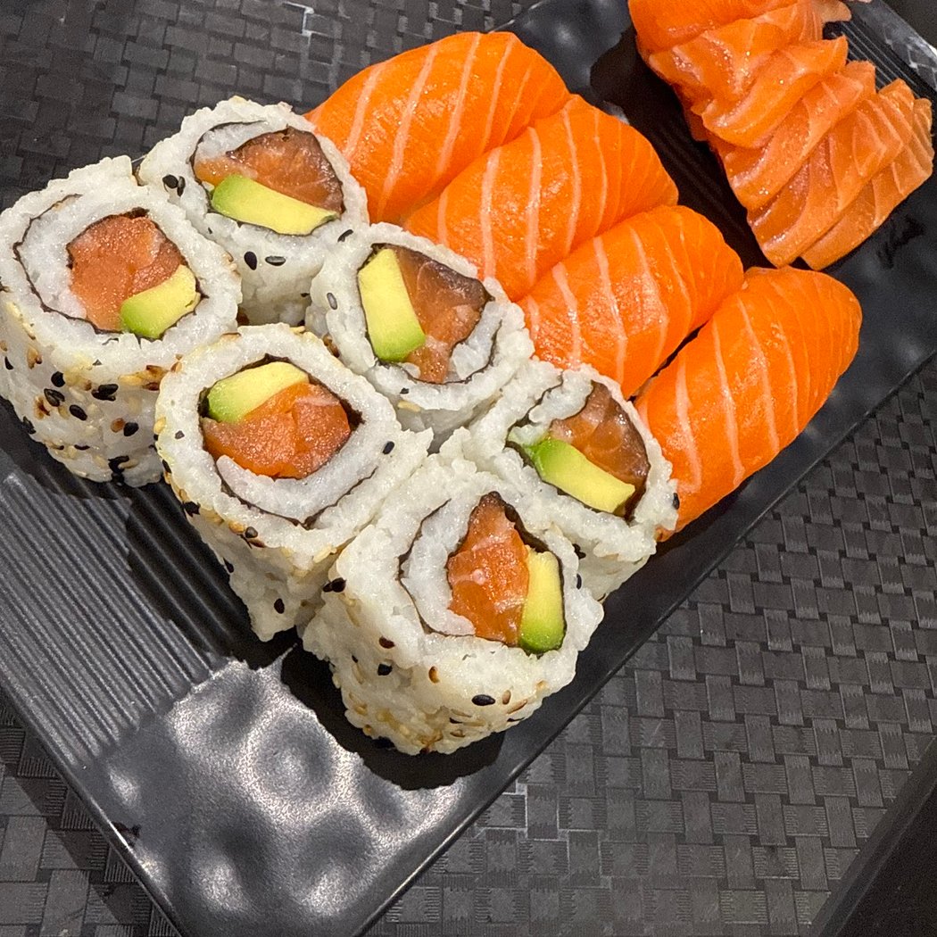 Milly Sushi 2
